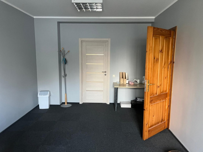 Birojs Ziepniekkalnā pie Vienības gatves.  + 2. stāvs divstāvu ēkā. + Divi kabineti. Wc koplietošana Рига - изображение 5