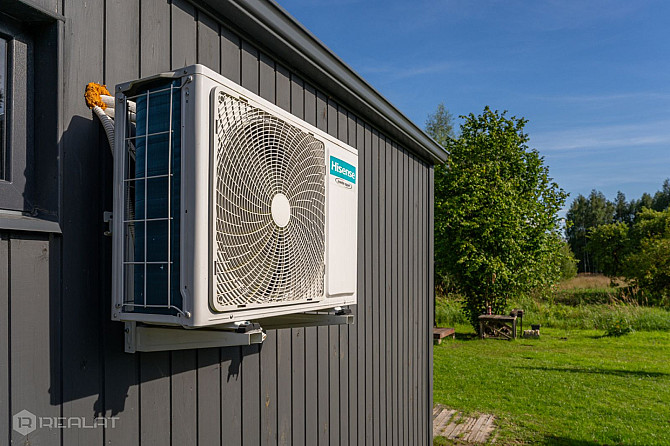 Pārdod kompaktu, ērtu un siltu koka karkasa māju. Mājiņa uzbūvēta divus gadus atpakaļ. Jelgava un Jelgavas novads - foto 4