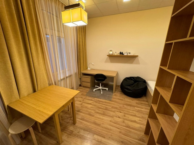 Kompakts, kvalitatīvi izremontēts un gaumīgi iekārtots studio dzīvoklis pašā pilsētas Rīga - foto 3