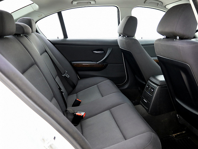 BMW 320 Business ATM 2.0 D 120kW Tallina - foto 7