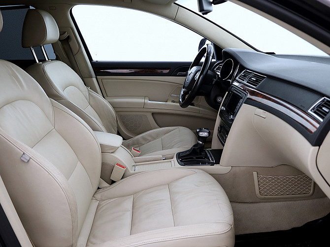 Skoda Superb Highline ATM 1.8 118kW Tallina - foto 6