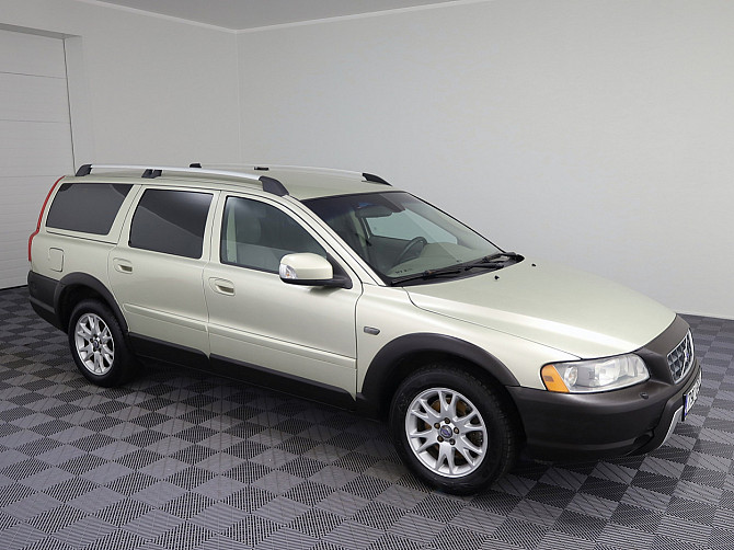 Volvo XC70 Summum Facelift ATM 2.4 D5 136kW Tallina - foto 1