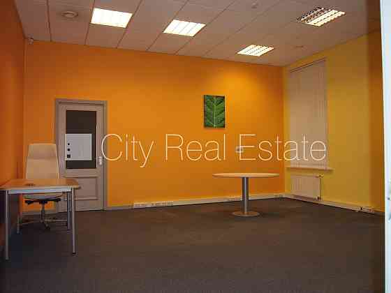 Фасадный дом, реставрированный дом, плата за обслуживание одного квадратного Рига