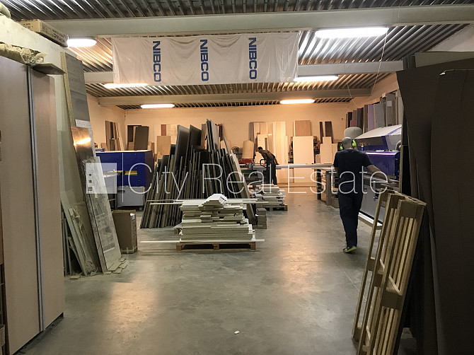 Реновированный дом, места для нескольких машин, в доме подключено 3 фазовое Рига - изображение 5