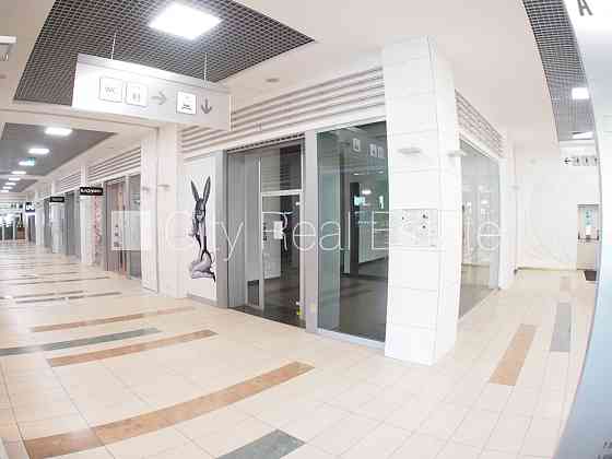 Новостройка, фасадный дом, вход с улицы, высокие потолки, центральное отопление, Рига