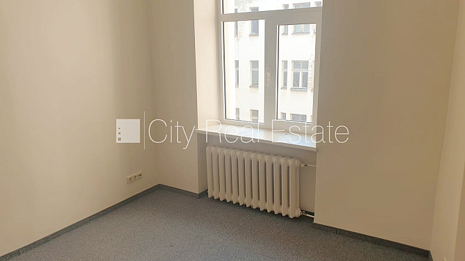 Фасадный дом, реновированный дом, объект охраняет физическая охрана, вход с Рига - изображение 10