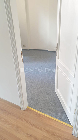 Фасадный дом, реновированный дом, объект охраняет физическая охрана, вход с Рига - изображение 7