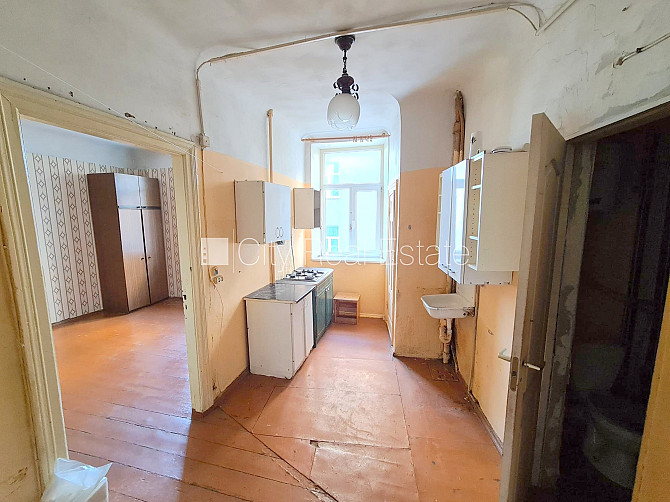 Здание во дворе, закрытый двор, вход со двора, окна выходят во двор, одна Рига - изображение 7