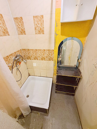 Здание во дворе, закрытый двор, вход со двора, окна выходят во двор, одна Рига - изображение 11