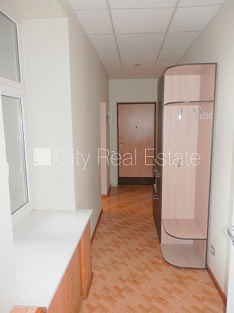 Фасадный дом, закрытый двор, бесплатная стоянка во дворе, вход со двора, Рижский район - изображение 13