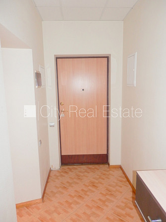 Фасадный дом, закрытый двор, бесплатная стоянка во дворе, вход со двора, Рижский район - изображение 18