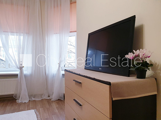 Здание во дворе, реновированный дом, закрытый двор, вход с улицы и со двора, лифт, Рижский район - изображение 6