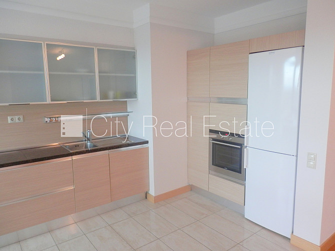 Проект - Panorama Plaza (Панорама Плаза), новостройка, въездные ворота оснащены Рига - изображение 11