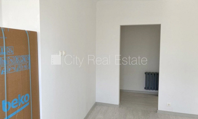 Здание во дворе, закрытый двор, вход со двора, лестничная клетка после Рига - изображение 4