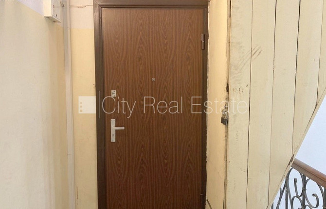 Здание во дворе, закрытый двор, вход со двора, лестничная клетка после Рига - изображение 12