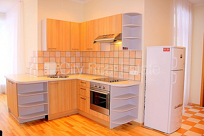 Изолированные комнаты, студио, кухня объединена с гостинной, помененные Юрмала - изображение 1