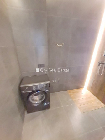 Фасадный дом, реновированный дом, закрытый двор, вход с улицы и со двора, Рига - изображение 10