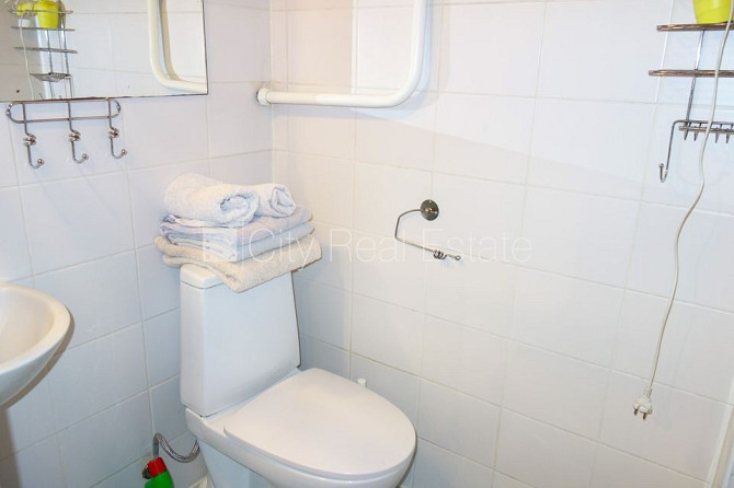 Дом во дворе, реновированный дом, вход со двора, окна выходят во двор, количество Рига - изображение 7