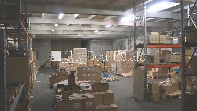 Закрытая территория, территория обнесена бетонным забором, высота въездных Рига - изображение 3