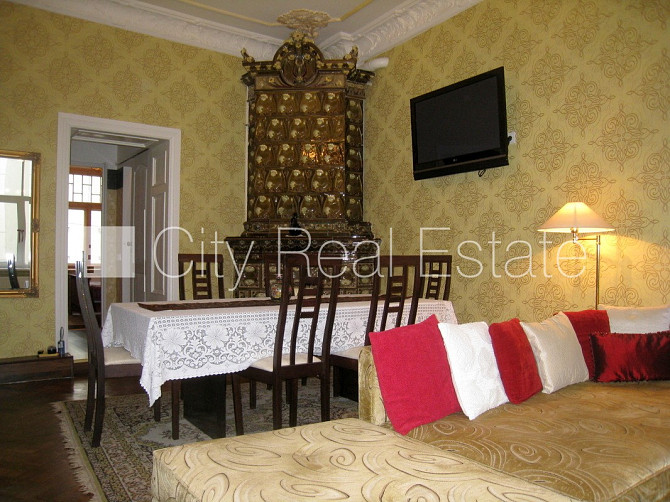 Фасадный дом, реновированный дом, вход с улицы, лифт, лестничная клетка после Рига - изображение 5