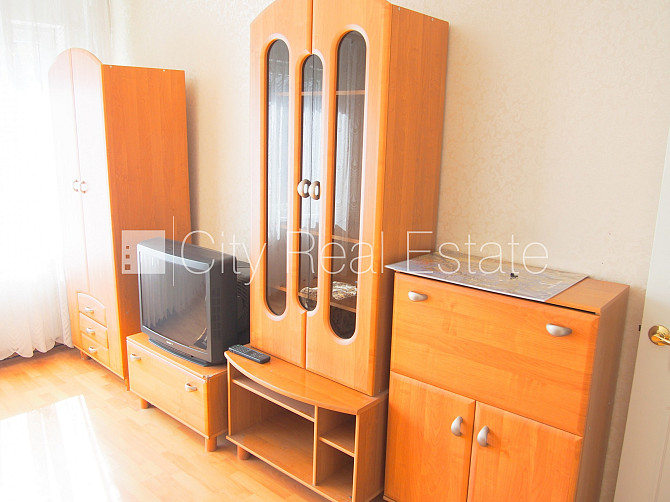 Фасадный дом, благоустроенная озеленённая территория, территория обнесена Рига - изображение 6