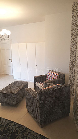 Фасадный дом, лифт, лестничная клетка после косметического ремонта, студио, кухня Рига - изображение 2