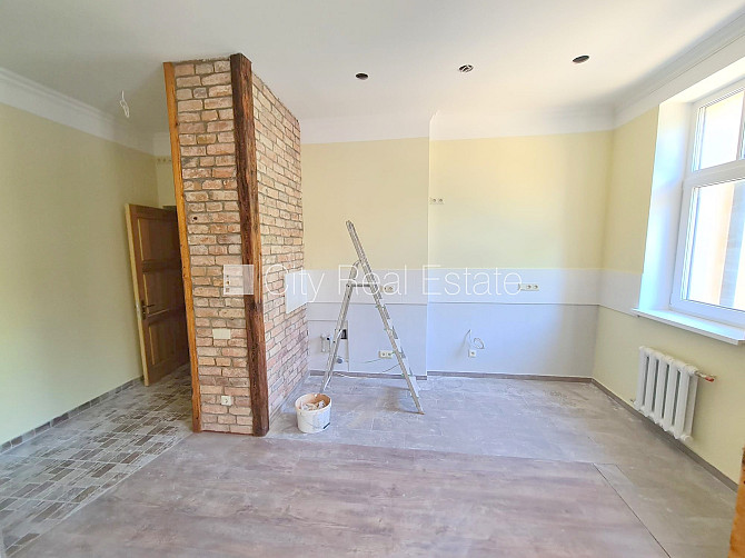 Новостройка, фасадный дом, благоустроенный озеленённый двор, закрытый двор, Рига - изображение 3