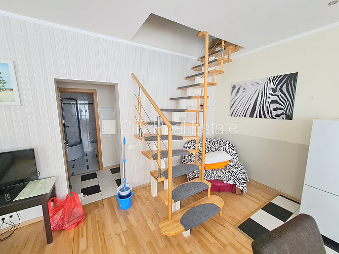 Фасадный дом, реновированный дом, благоустроенный озеленённый двор, закрытый Юрмала - изображение 11