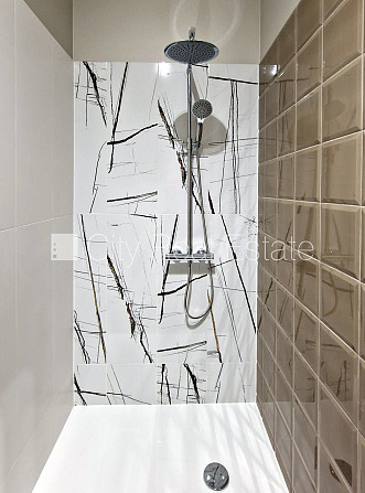 Фасадный дом, реновированный дом, благоустроенная озеленённая территория, Рига - изображение 4