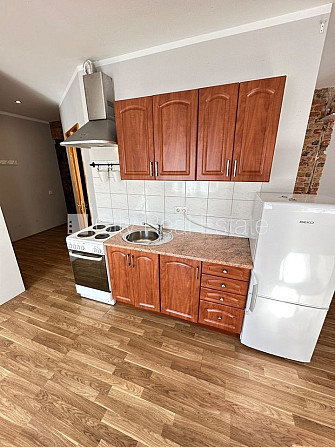 Фасадный дом, реновированный дом, закрытый двор, вход с улицы и со двора, Рига - изображение 4