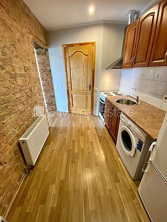 Фасадный дом, реновированный дом, закрытый двор, вход с улицы и со двора, Рига - изображение 5