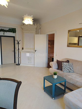 Фасадный дом, реновированный дом, закрытая территория, вход с улицы, лифт, Рига - изображение 4