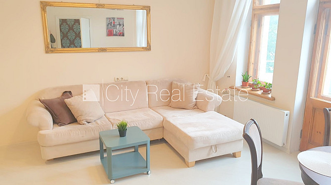 Фасадный дом, реновированный дом, вход с улицы, лифт, лестничная клетка после Рига - изображение 5