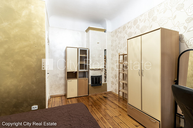 Дом во дворе, реновированный дом, закрытый двор, вход со двора, лестничная клетка Рига - изображение 8