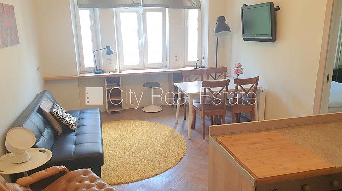 Фасадный дом, реновированный дом, вход с улицы, лифт, лестничная клетка после Рига - изображение 7