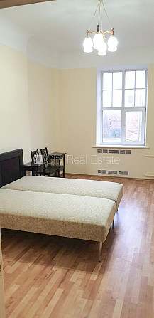 Фасадный дом, реновированный дом, вход с улицы, лифт, лестничная клетка после Рига - изображение 8