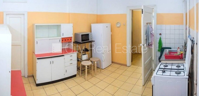 Место для машины, одна изолированная комната, проходные комнаты, высокие потолки, Рига - изображение 14