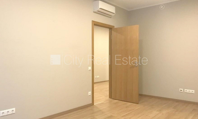 Jaunceltne, fasādes māja, labiekārtota apzaļumota teritorija, bruģēts piebraucamais ceļš, Rīga - foto 9