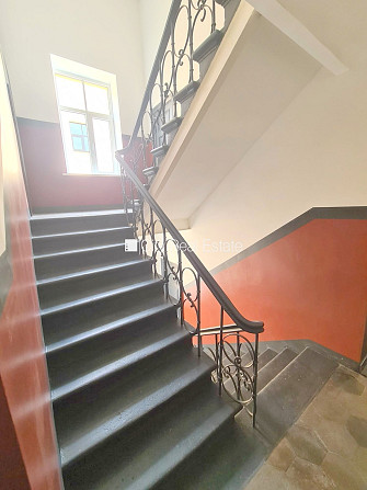 Фасадный дом, реновированный дом, закрытый двор, вход с улицы и со двора, Рига - изображение 15