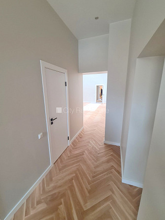 Земля в собственности, здание во дворе, фасадный дом, реновированный дом, Рига - изображение 10