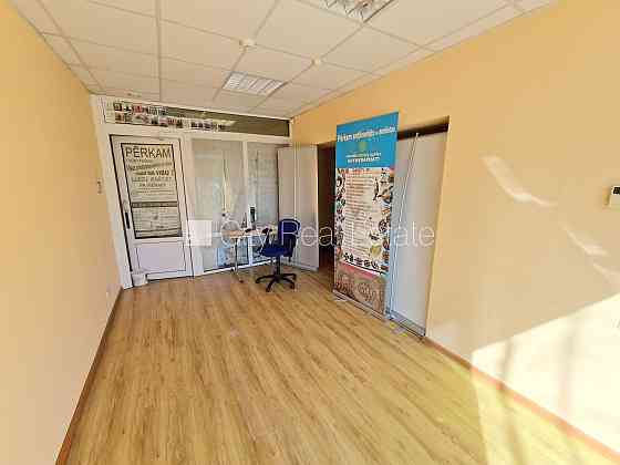 Земля в собственности, домовладение, заменены инженерные коммуникации, Рига