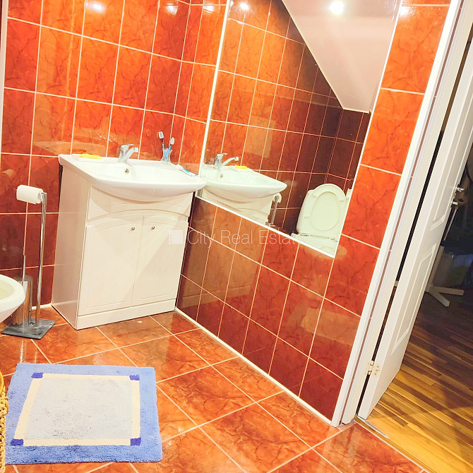 Новостройка, благоустроенная озеленённая территория, место для машины, вход с Рига - изображение 20