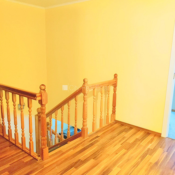 Новостройка, благоустроенная озеленённая территория, место для машины, вход с Рига - изображение 11