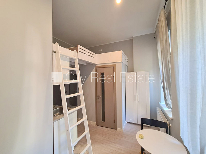 Фасадный дом, реновированный дом, закрытый двор, вход с улицы и со двора, Рига - изображение 7