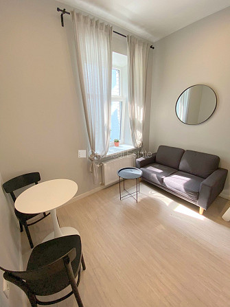 Фасадный дом, реновированный дом, закрытый двор, вход с улицы, лестничная клетка Рига - изображение 4