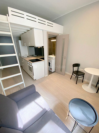 Фасадный дом, реновированный дом, закрытый двор, вход с улицы, лестничная клетка Рига - изображение 1