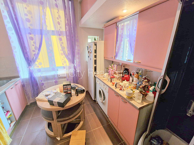 Zeme īpašumā, pagalma ēka, renovēta māja, slēgts pagalms, ieeja no ielas un pagalma, kāpņu Rīga - foto 19