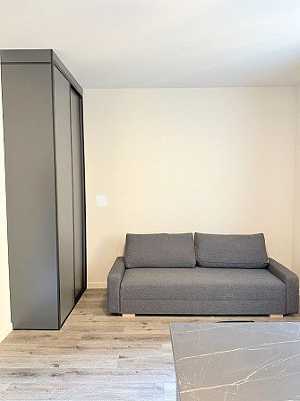 Pagalma ēka, renovēta māja, slēgts pagalms, ieeja no ielas un pagalma, kāpņu telpa pēc Rīga - foto 10