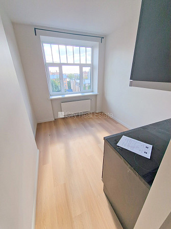 Pagalma ēka, renovēta māja, slēgts pagalms, ieeja no ielas un pagalma, kāpņu telpa pēc Rīga - foto 8