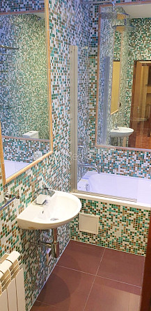 Pagalma ēka, renovēta māja, slēgts pagalms, objektu apsargā fiziskā apsardze, ieeja no Rīga - foto 10